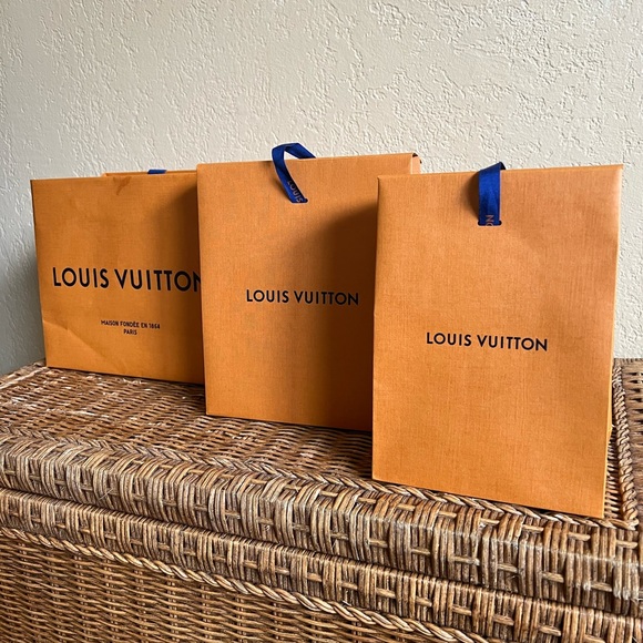 X3 Louis Vuitton shopping bags - Picture 12 of 16